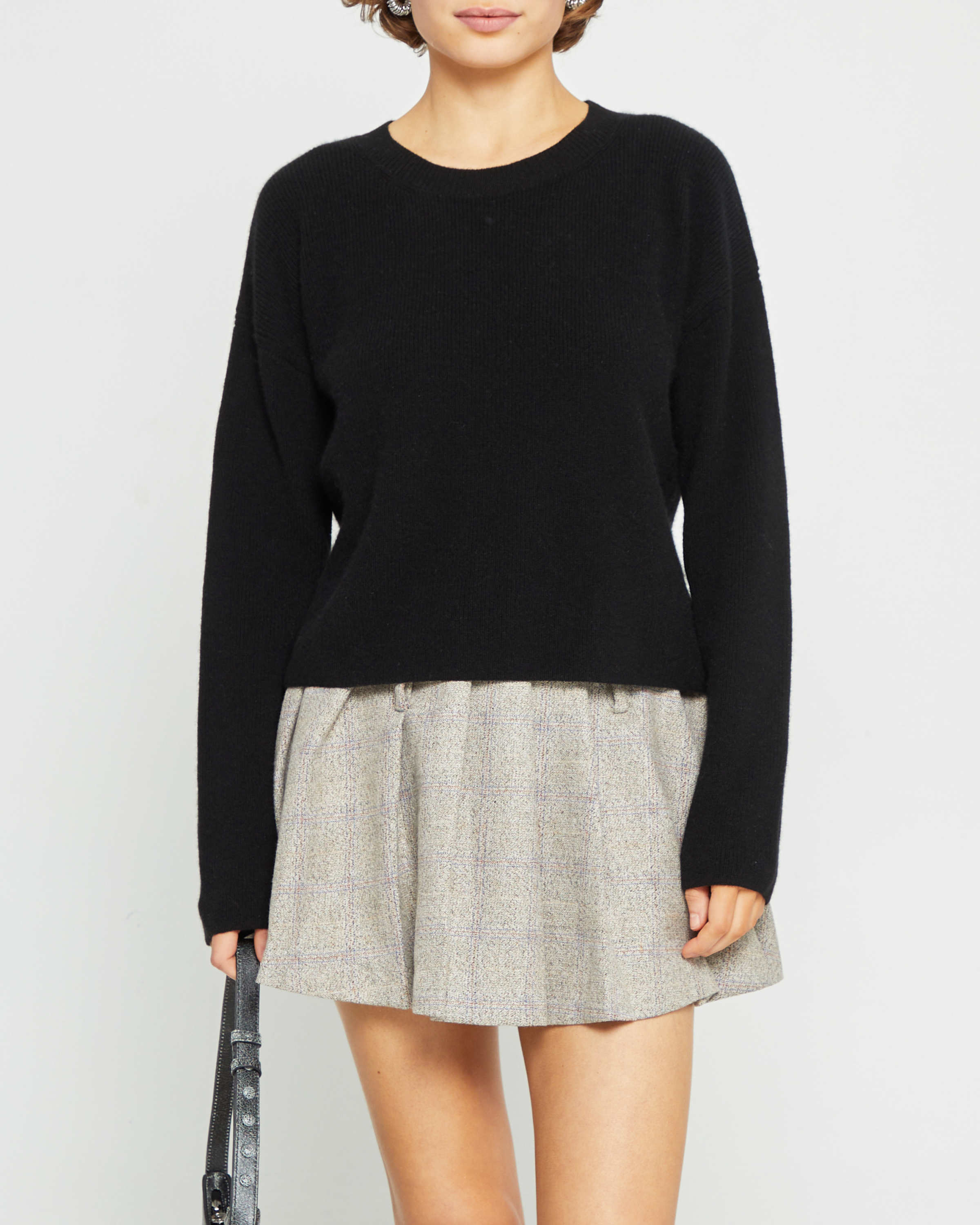 Theory black 2025 cashmere sweater