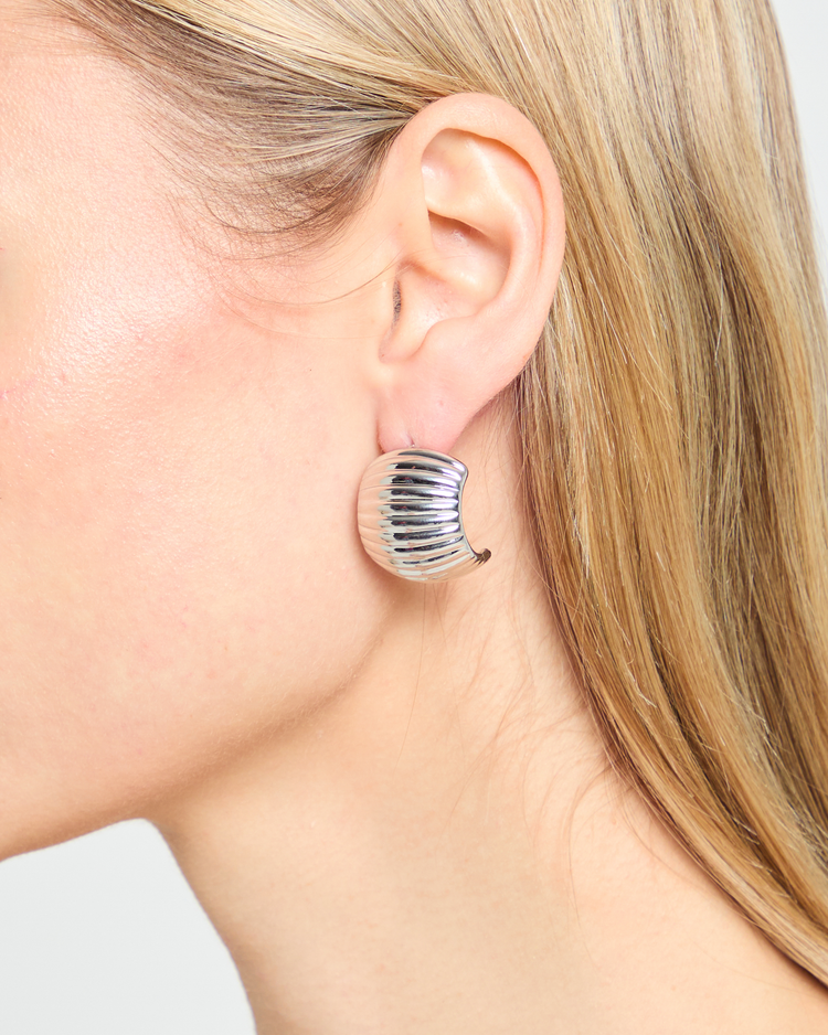 Chunky Ribbed Hoops