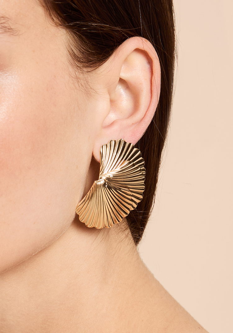Shell Fan Earrings