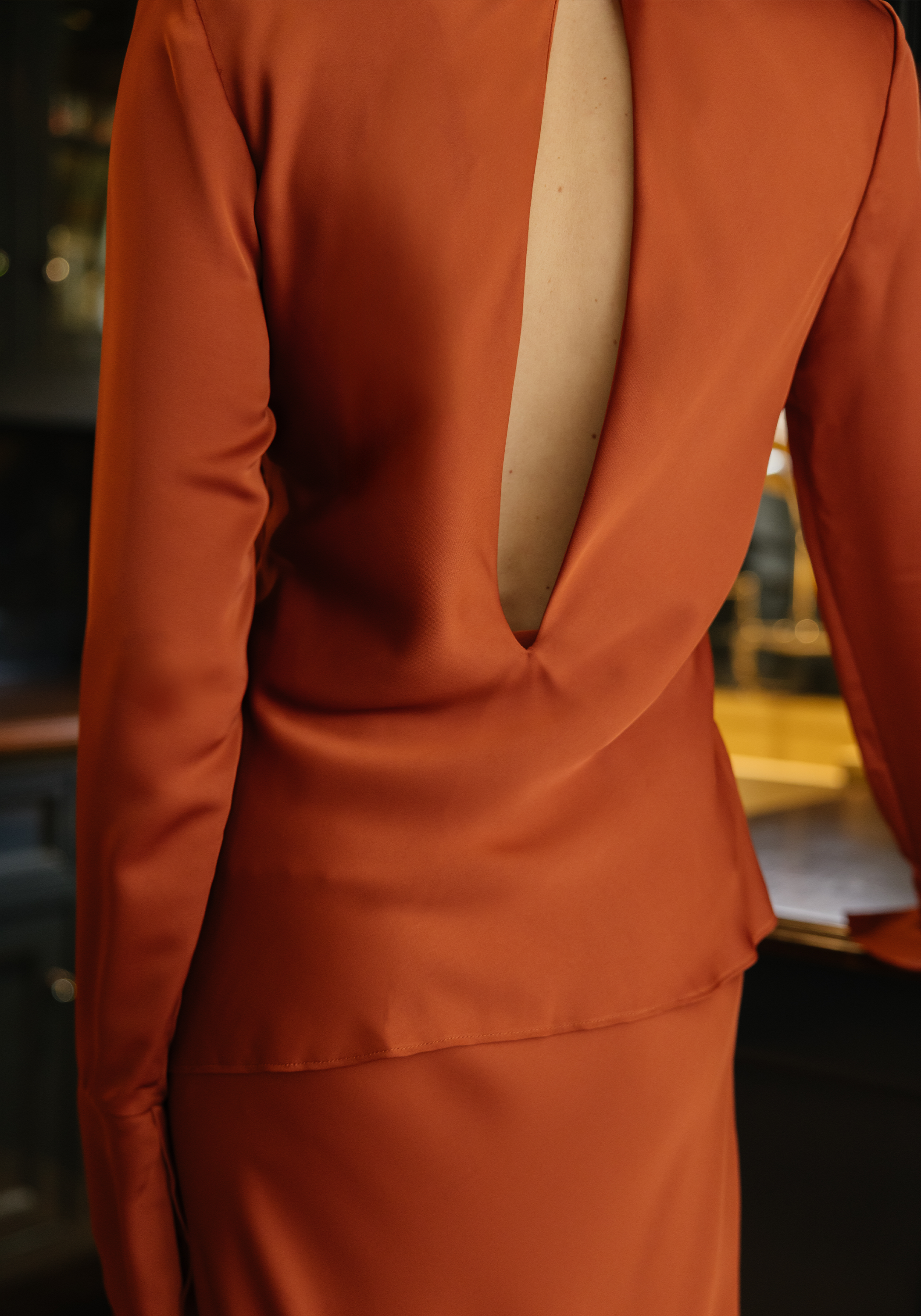 taylor orange dress | TAYLOR SWIFT STUNS IN NEW ORANGE SURPRISE SONG DRESS AT TONIGHT'S SHOW OF 'THE ERAS TOUR' IN PARIS, FRANCE! #ParisTSTheErasTour